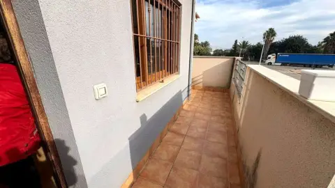 Casa en calle Alcaraván