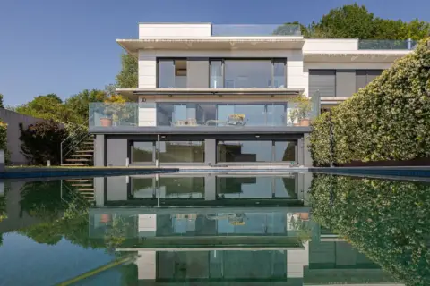 Casa adosada en Camino de Marbil, 29