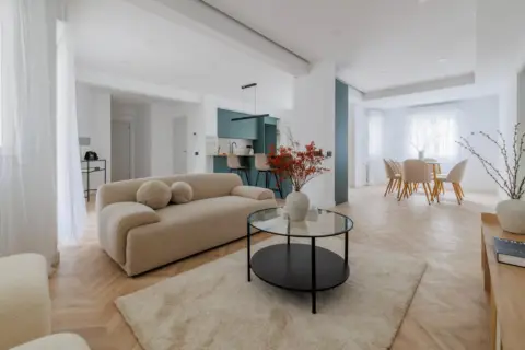 Apartamento en calle del Corazón de María