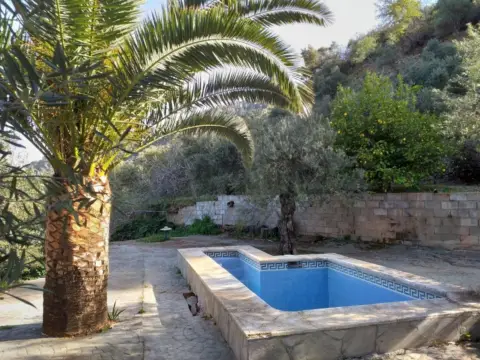 Finca rústica en Yunquera