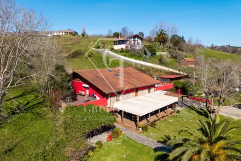 Casa en calle calle Olarriondo, nº 1