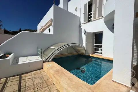 Casa adosada en calle de Jesús de Perceval