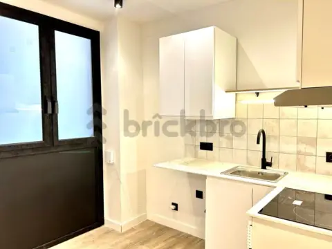 Estudio en Carrer de Montanyans