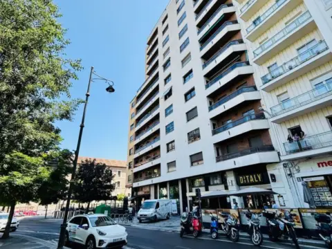 Piso en Plaza de Poniente, 1