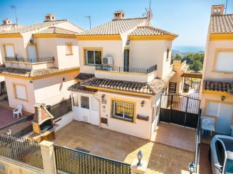 Casa pareada en calle Maestro Vicente Garcia