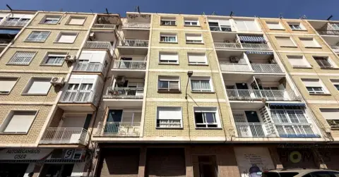 Piso en calle Canigo, 9