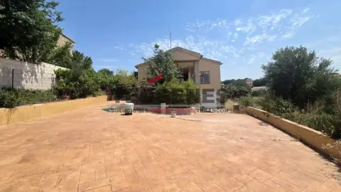 Chalet en calle Azahar