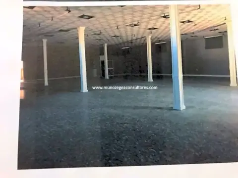 Nave industrial en Carretera de Rute