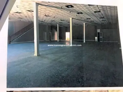 Nave industrial en Carretera de Rute