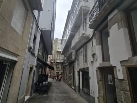 Casa pareada en calle del Almirante Chicarro, 7