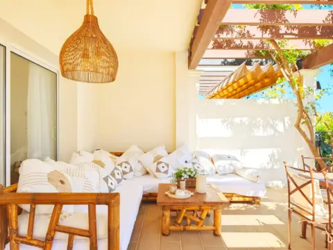 Casa pareada en calle Palmeras de Las