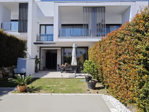 Casa adosada en calle Mesas del Diente, nº 1