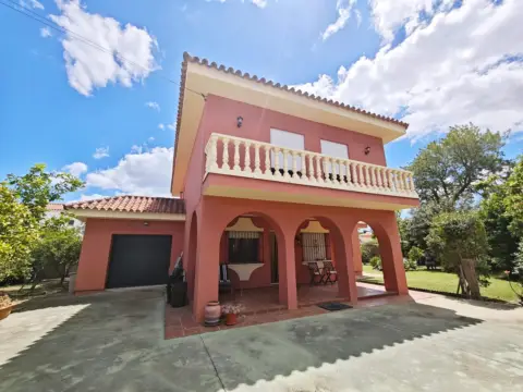 Chalet en calle Colonia San Miguel