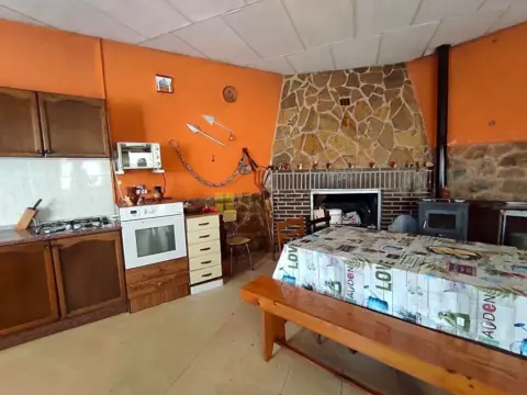 Local comercial en calle Olivo, nº 1