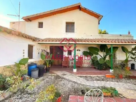 Finca rústica en La Majada