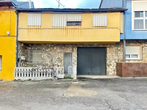 Casa en Plaza de la Iglesia