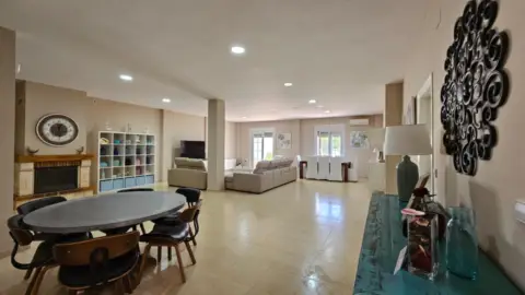 Casa pareada en Barrio de La Concepcion