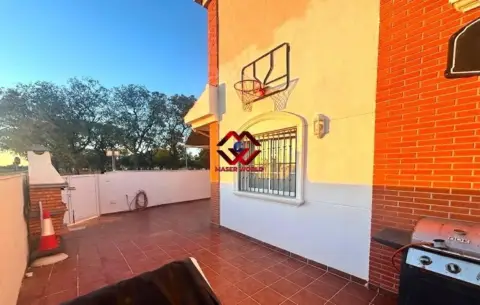 Chalet en Santiago de La Ribera