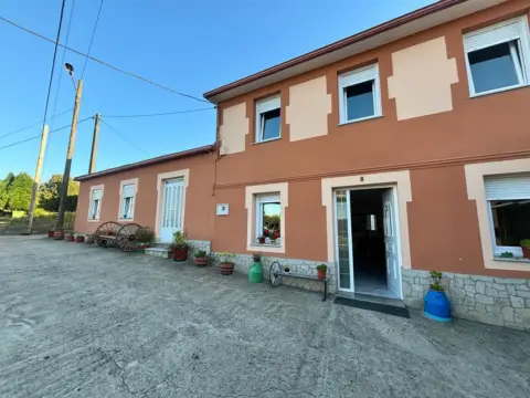 Chalet en A Iglesia (Oroso)