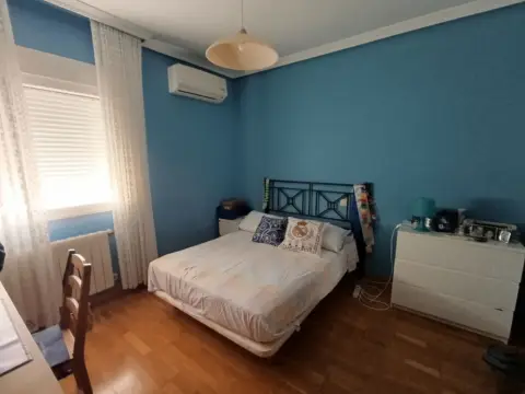 Casa pareada en Barcience