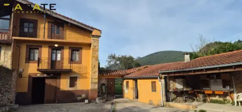 Casa adosada en Oriñón