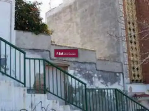 Terreno en calle Moya