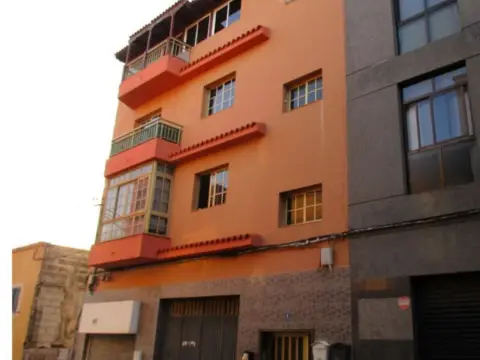 Piso en calle Papagayo, 3