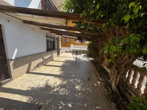 Casa en calle de Severo Ochoa