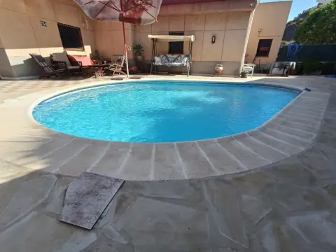 Chalet en Urbanización de Todosol