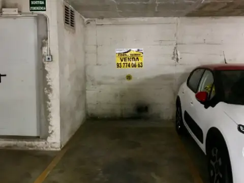 Garatge a Camí Fondo