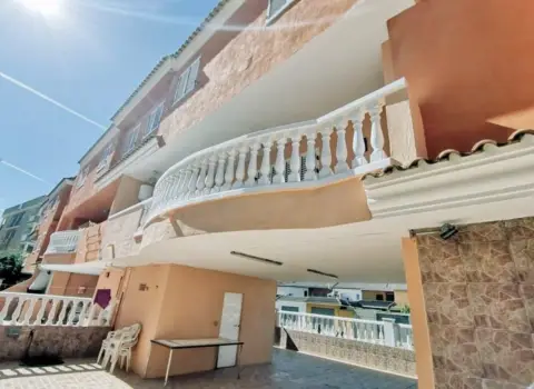 Casa adosada en Moncofa