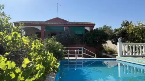 Chalet en Urbanización de Rodana