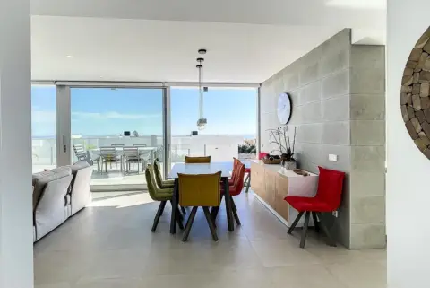 Chalet en calle Lirios