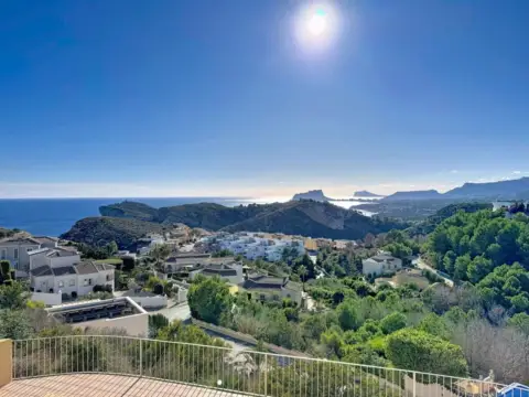 Chalet en calle Magnolias