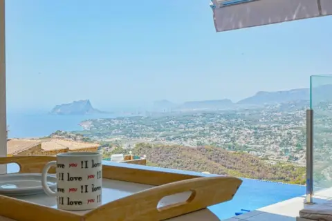 Chalet en calle Kalmias