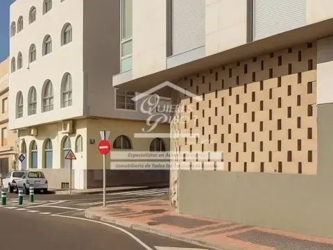 Local comercial en calle Cuba, 2