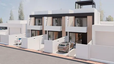 Casa pareada en calle Pablo Gargallo