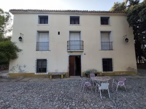 Finca rústica en calle del Niño Jesús del Balate