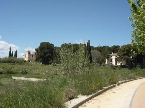 Finca rústica en calle del Niño Jesús del Balate