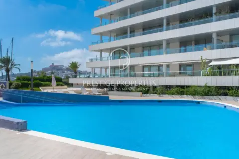 Piso en Marina Botafoch-Platja de Talamanca