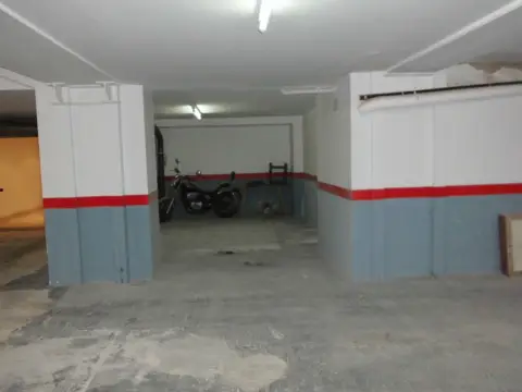 Local comercial en Plaza de Ramón y Cajal, 6