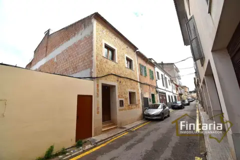 Casa adosada en Carrer d'En Soler