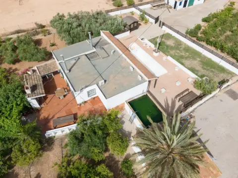 Chalet en calle Diseminados