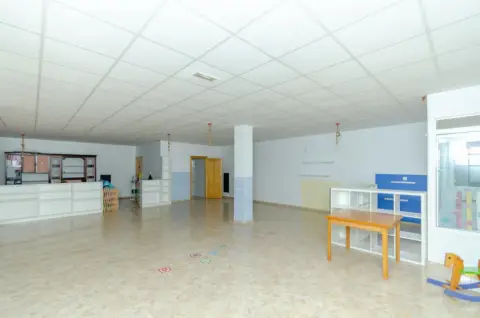 Local comercial en Pozo Estrecho
