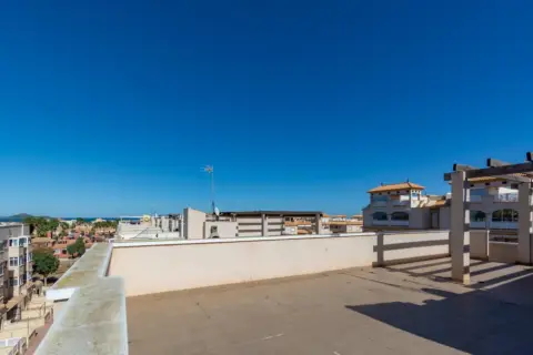 Ático en calle Mares Iii, nº 5