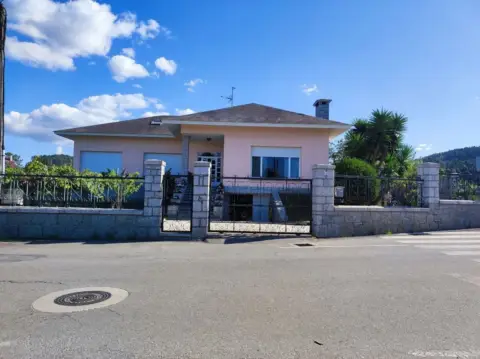 Chalet en calle Fontecarmoa