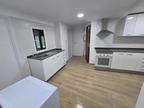 Habitación en Carrer Sant Antoni, 27