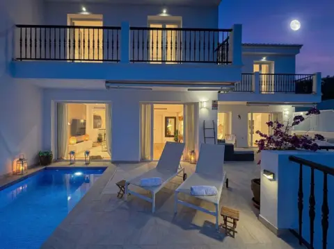 Ático en Carrer Cornisa Tauet