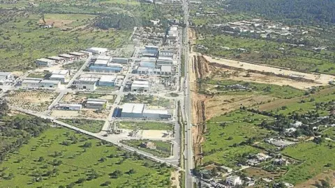 Nave industrial en calle Picapedrers