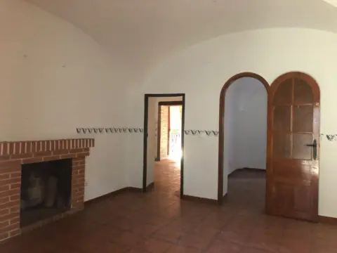 Casa en Madroñera